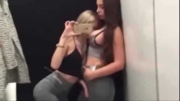 Porno lesbica novinha gostosa peituda se pegando com amiga